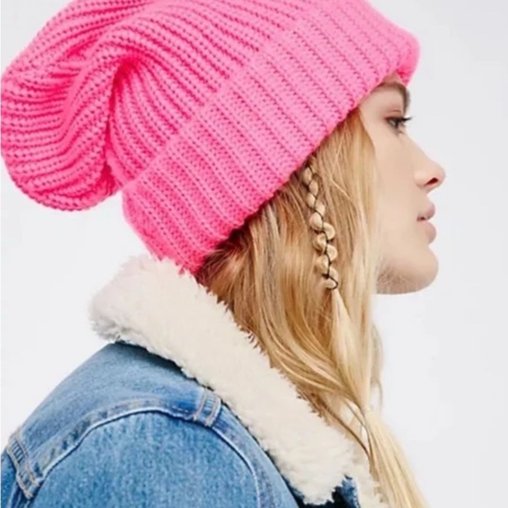 NWOT Free People Outside the Lines Bubblegum Pink Beanie - Picture 2 of 7